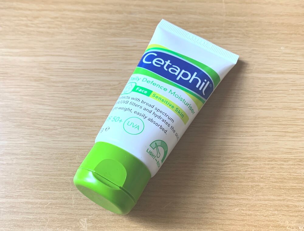 4.セタフィル（Cetaphil）Daily Defense Moisturizer SPF50+ for sensitive skin